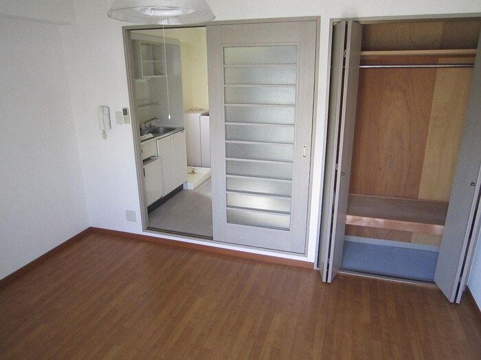 ラ・エソ－ルの物件内観写真