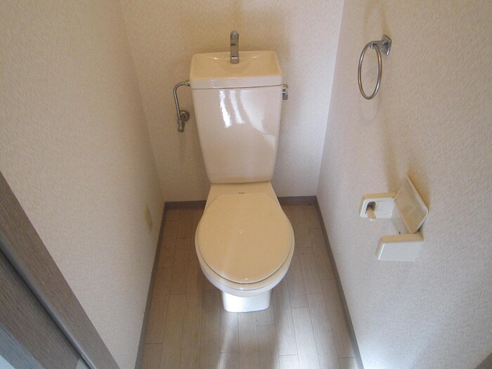 ラ・エソ－ルの物件内観写真