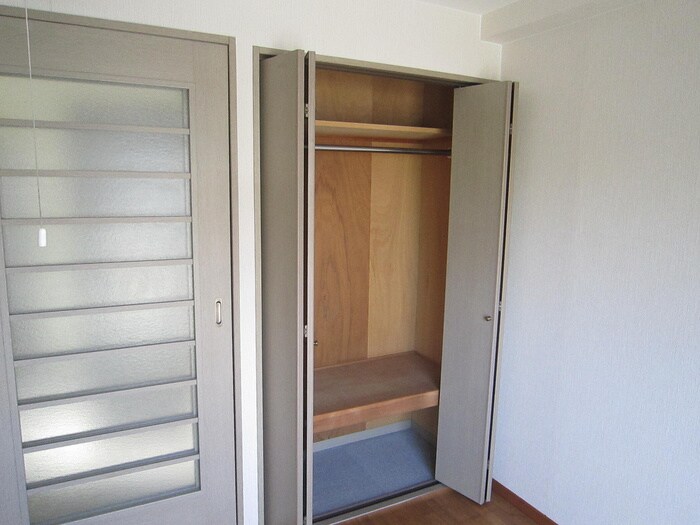 ラ・エソ－ルの物件内観写真