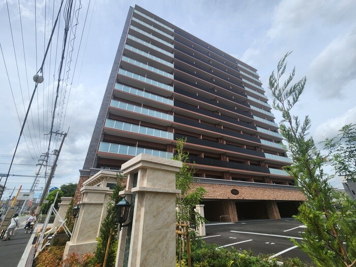 プレジオ三国EUROの物件外観写真