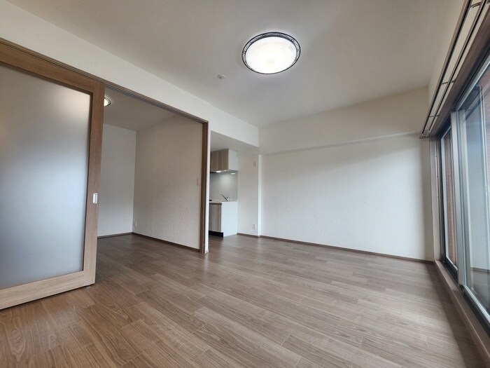 プレジオ三国EUROの物件内観写真