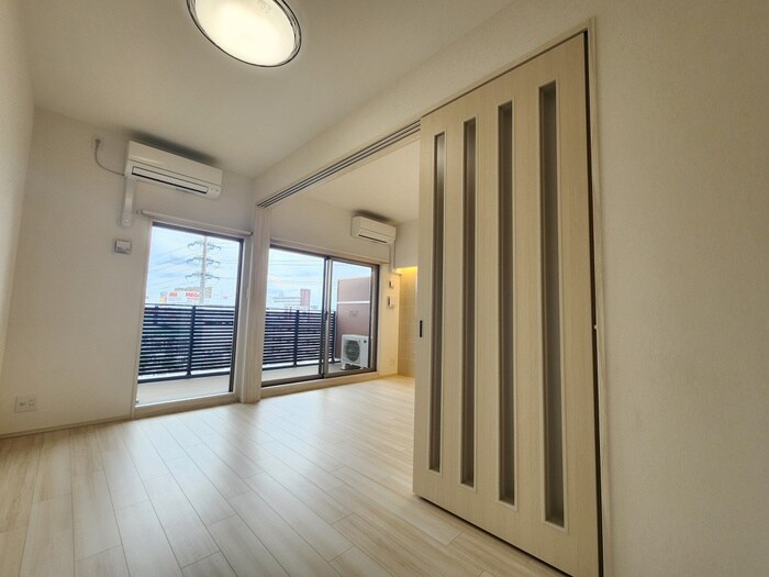 プレジオ三国EUROの物件内観写真