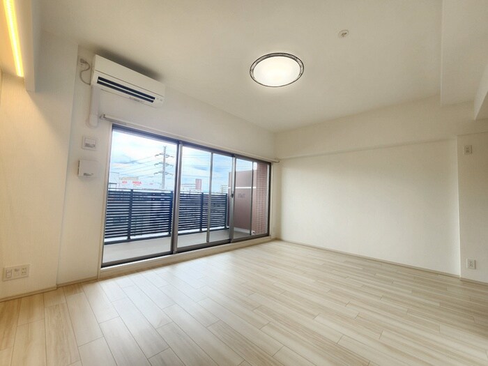 プレジオ三国EUROの物件内観写真