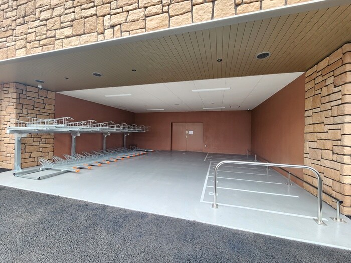 プレジオ三国EUROの物件外観写真