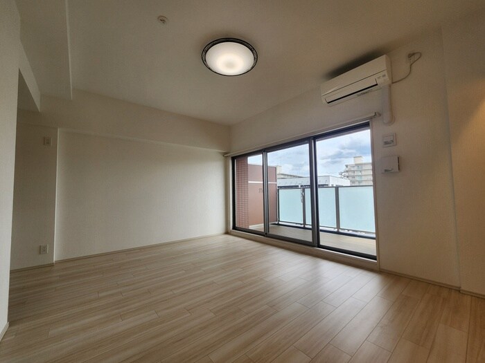 プレジオ三国EUROの物件内観写真