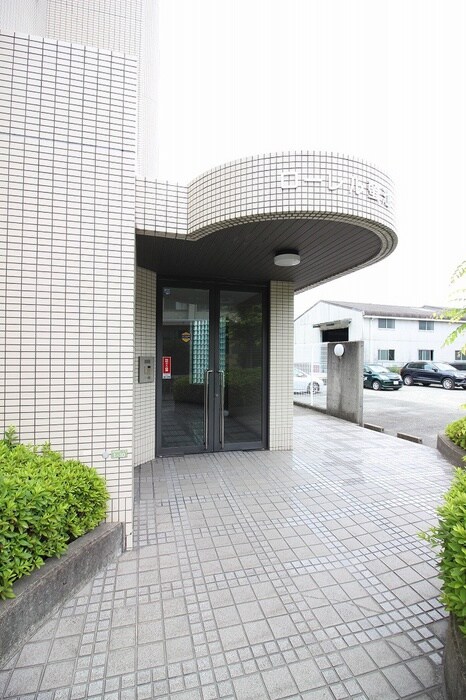 ロ－レル蛍池の物件外観写真