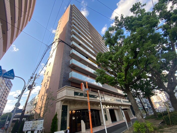 プレジオ阿波座の物件外観写真