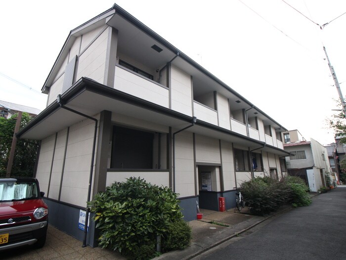 メゾン上七軒の物件外観写真