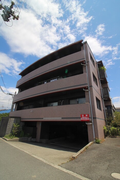 アスガルドの物件外観写真