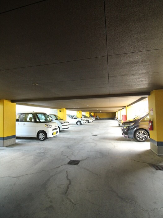 アスガルドの物件外観写真