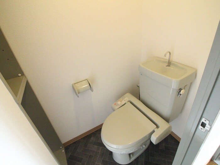 アスガルドの物件内観写真