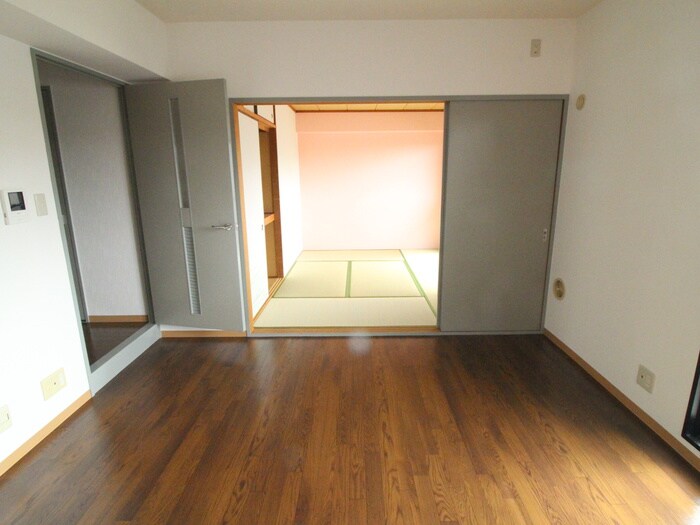 アスガルドの物件内観写真