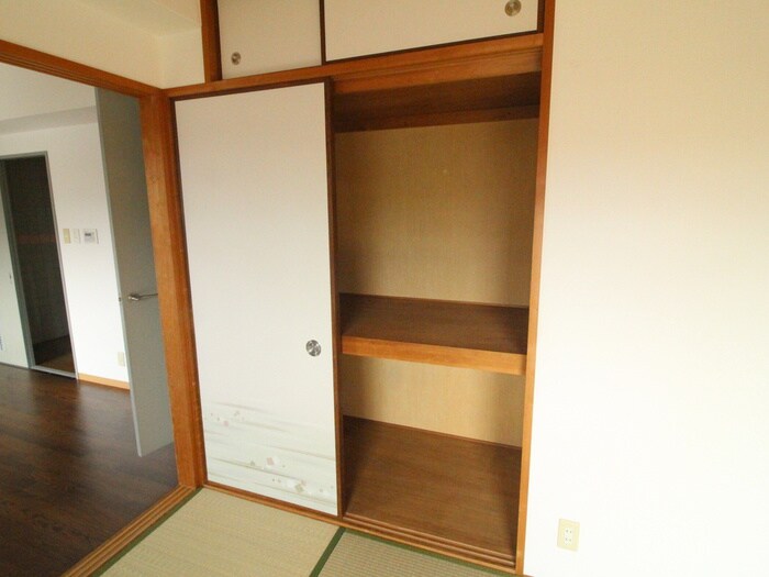 アスガルドの物件内観写真