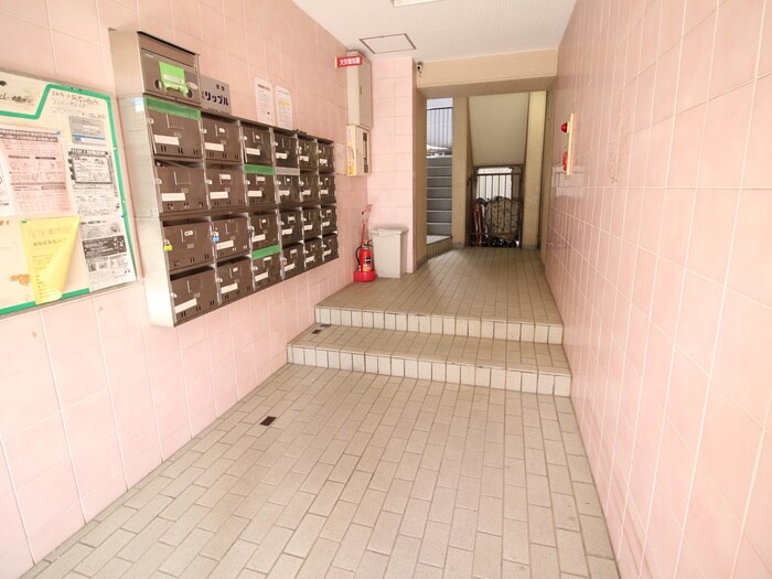 サンハイム中西の物件外観写真