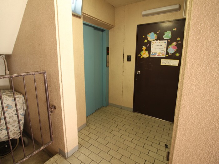 サンハイム中西の物件外観写真