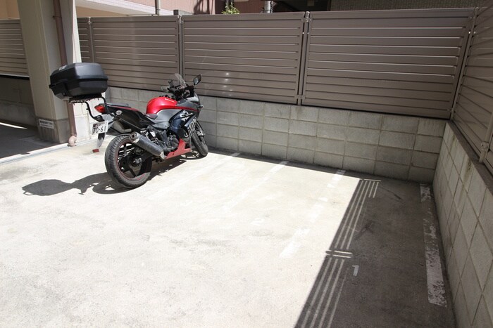 プリエール新大阪サウスの物件外観写真