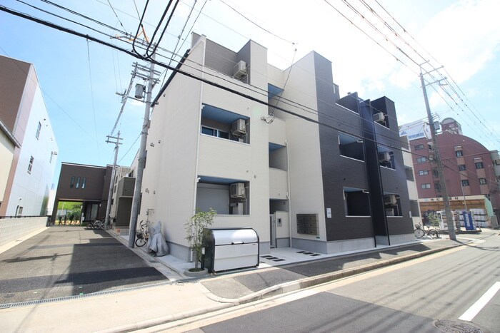 ルネッサ八尾南の物件外観写真