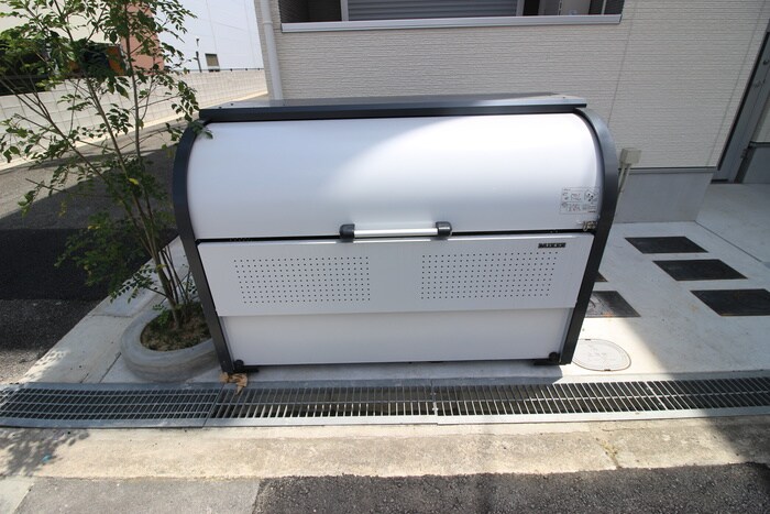 ルネッサ八尾南の物件外観写真