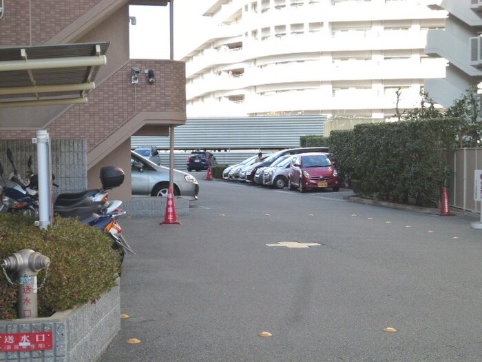 レジオン川西多田（705）の物件外観写真