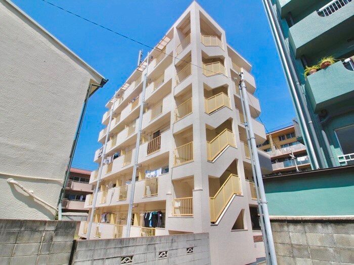 フタミハイツの物件外観写真