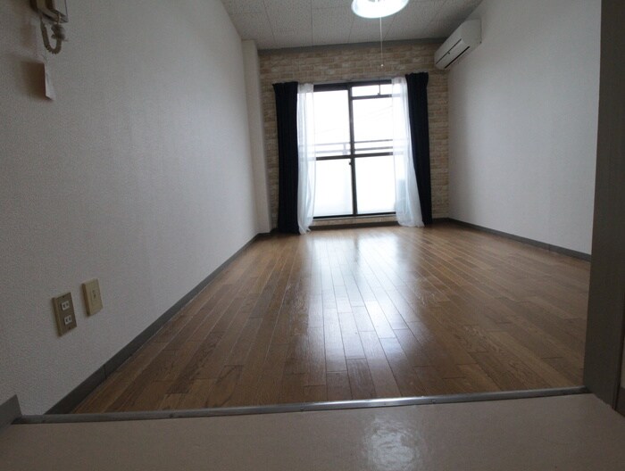 グロｰスコート香里園の物件内観写真