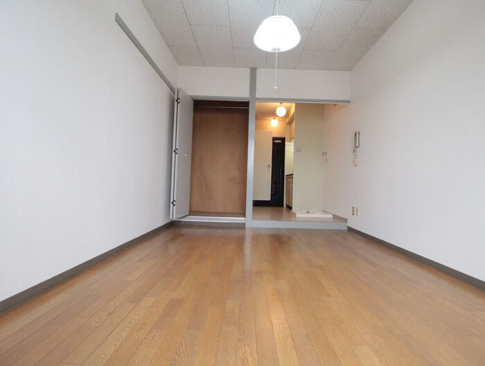 グロｰスコート香里園の物件内観写真