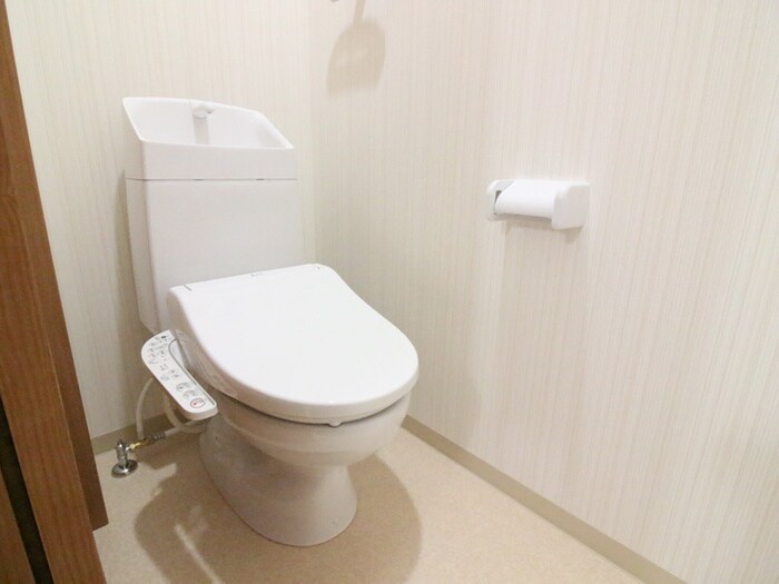 ロイヤルホーム石津の物件内観写真