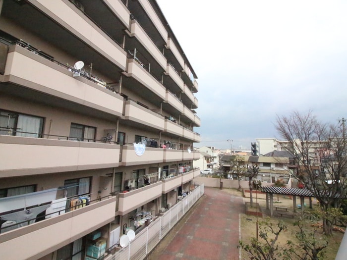 ロイヤルホーム石津の物件内観写真