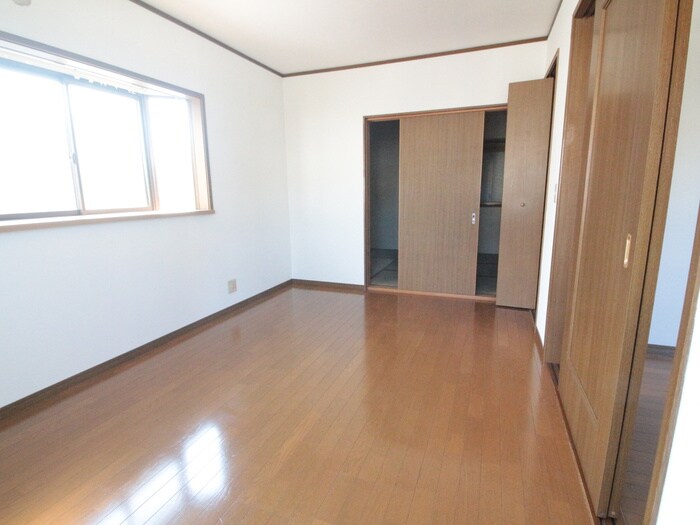 サンサンハイツの物件内観写真