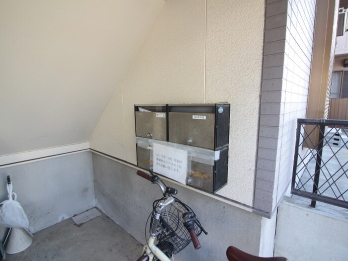 サンサンハイツの物件外観写真