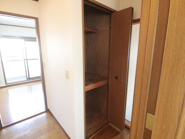 サンサンハイツの物件内観写真