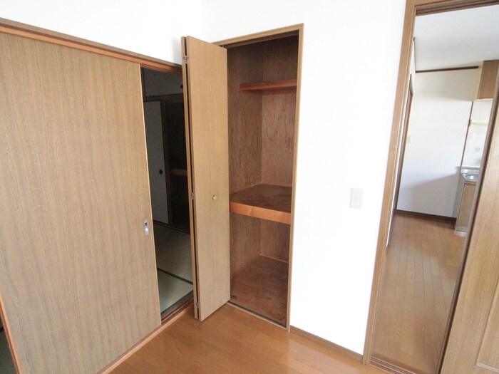 サンサンハイツの物件内観写真