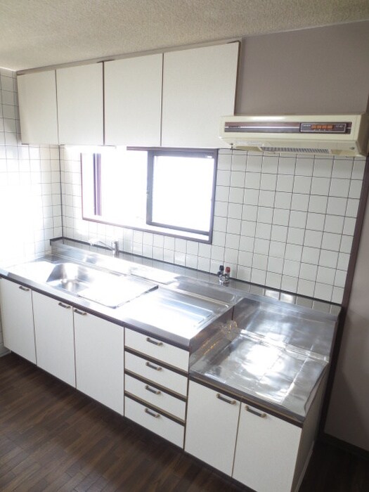 ピンクフィ－ルドの物件内観写真