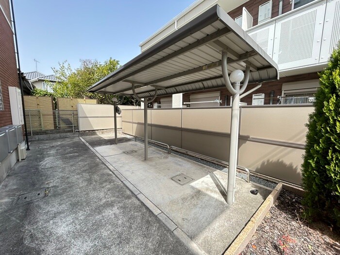 ビッグ　ウエスト　セカンドの物件外観写真