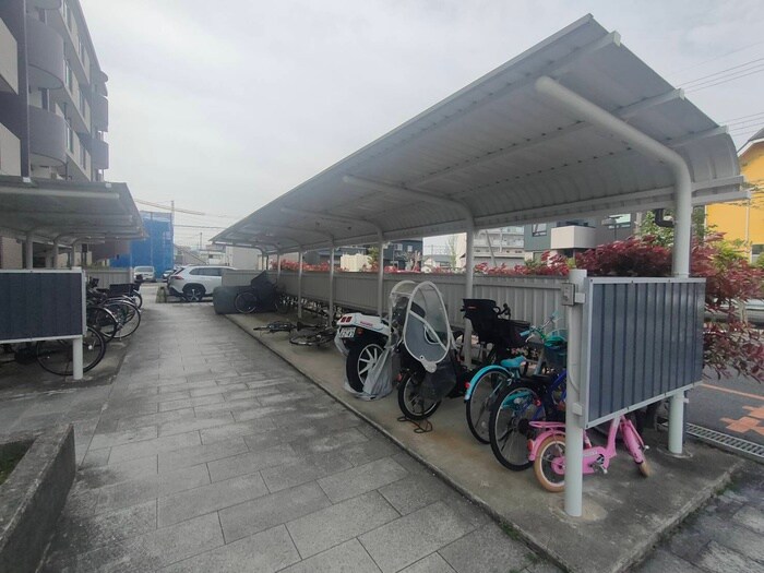 グランバリューの物件外観写真