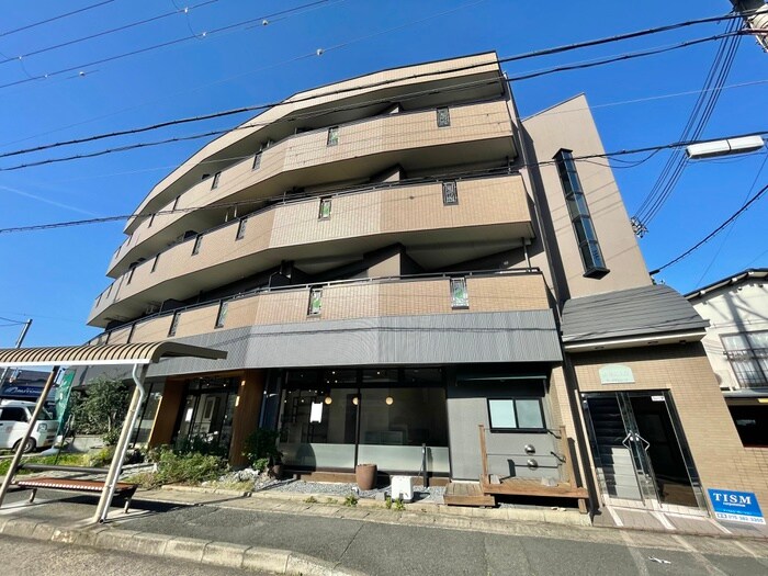 ラ・グラシュ－ズの物件外観写真