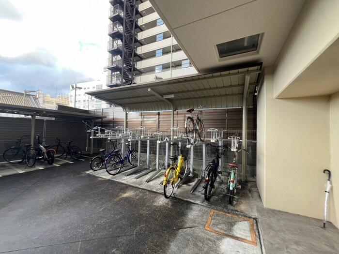 クローバー・ビュー上本町の物件外観写真