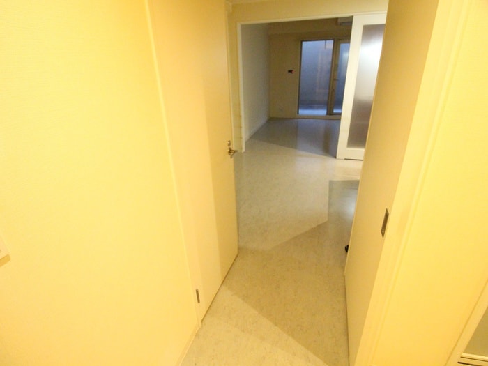 DAIWA　RESIDENCE　FUDANOTSUJIの物件内観写真