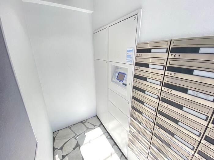 ﾙ･ﾊﾟﾙﾄﾈｰﾙ西大路御池(106)の物件外観写真