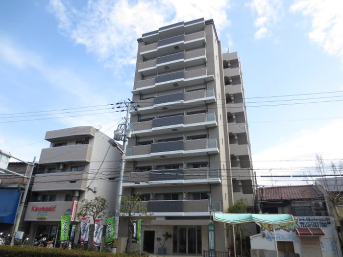 ＲＩＴＺ ＣＯＵＲＴの物件外観写真