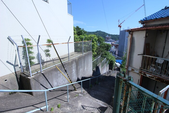 ビーコート鈴蘭台PⅠ　A棟の物件外観写真