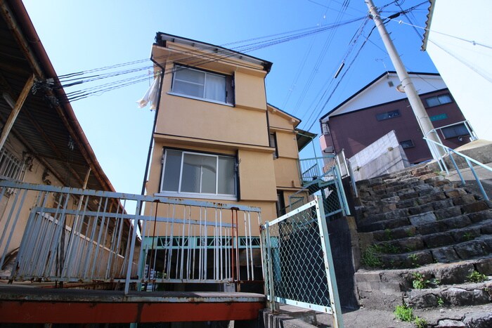 ビーコート鈴蘭台PⅠ　A棟の物件外観写真