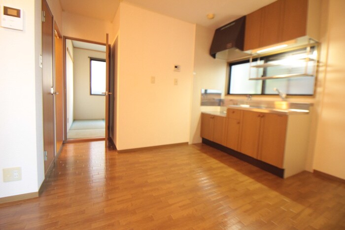 逆瀬台ハイツの物件内観写真