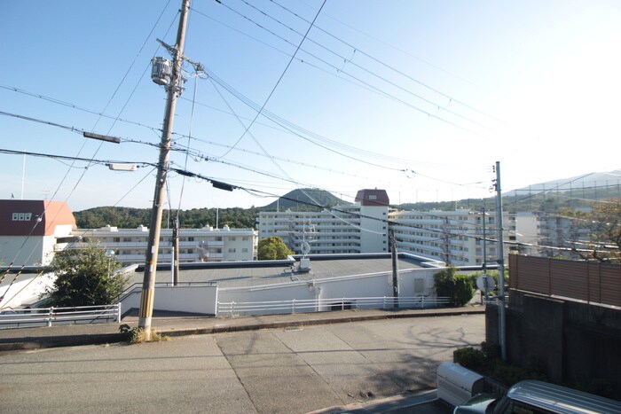 逆瀬台ハイツの物件内観写真