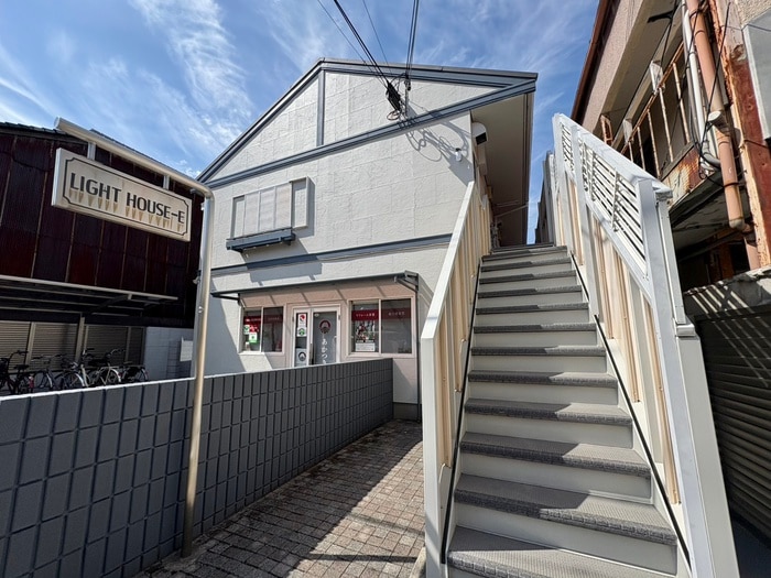 ライトハウスイ－ストの物件外観写真