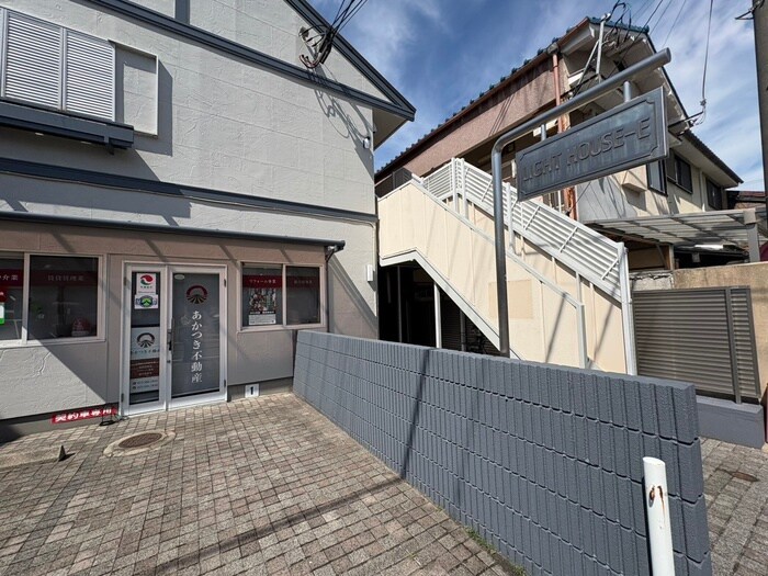 ライトハウスイ－ストの物件外観写真