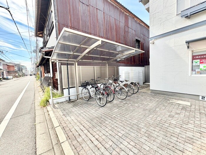 ライトハウスイ－ストの物件外観写真