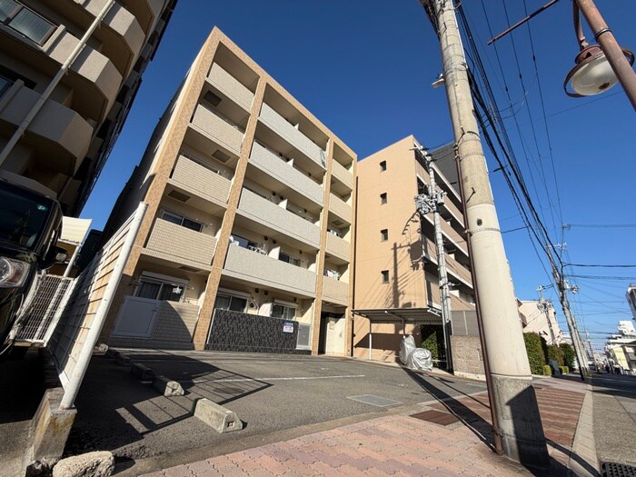 シーガ兵庫の物件外観写真