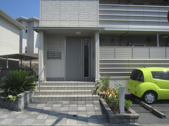 プランド－ル中道Ｂ棟の物件外観写真