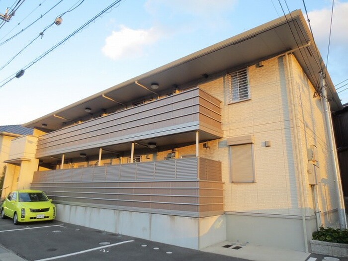 プランド－ル中道Ｂ棟の物件外観写真